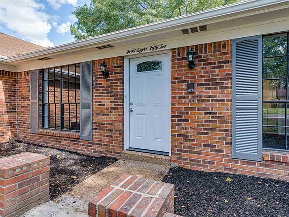 4th image of 4852 Farmwood Dr