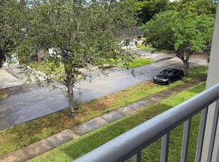 13900 Lake Placid Ct APT A37, Miami Lakes, FL 33014
