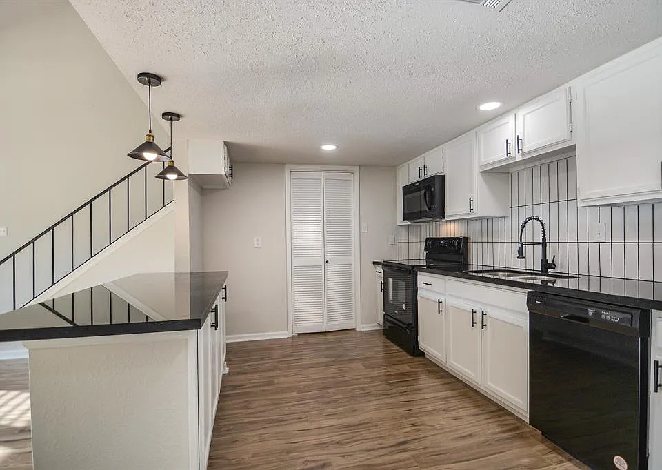 14777 Wunderlich Dr #708
