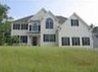 20 Summer Ln, Holden, MA 01520