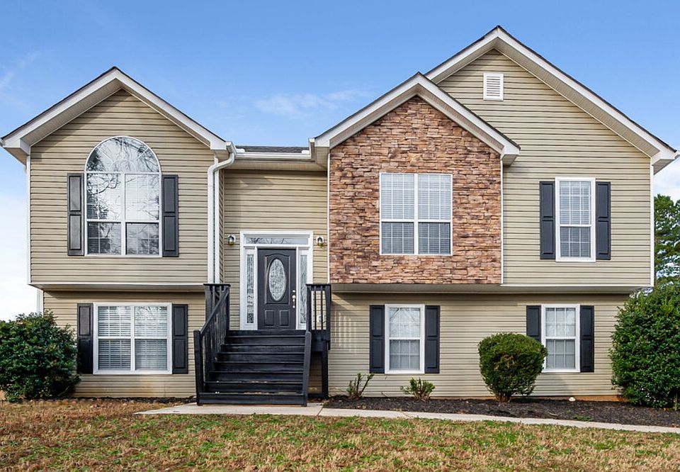 1st image of 685 Chase Ridge Dr