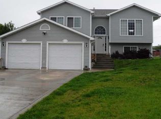 918 10th Ave, Laurel, MT 59044