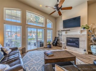 478 Lakeshore Dr, Four Seasons, MO 65049