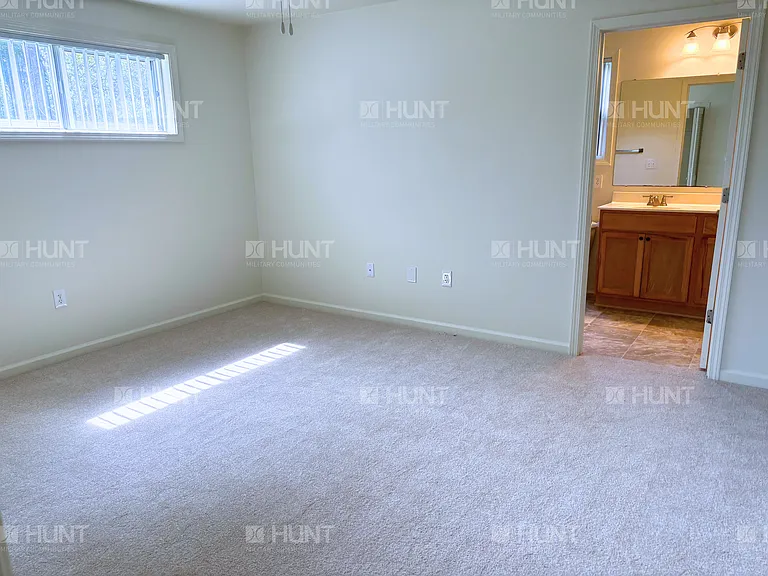 51 Washington Dr — Photo 9