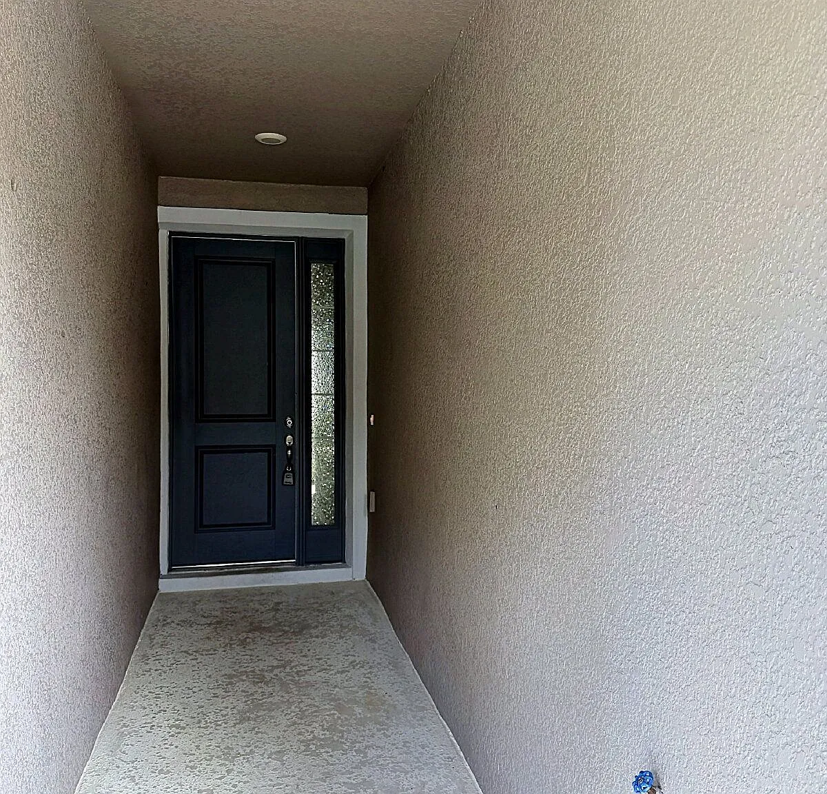 3 bed, 2.5 bath, 1855 sqft, $2,400 — Photo 2