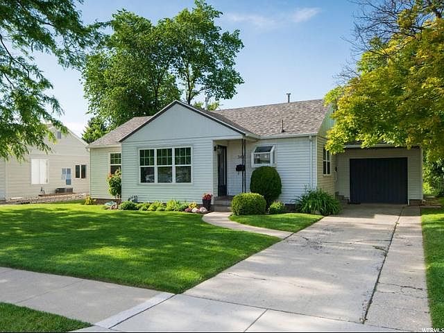 1st image of 343 E Vidas Ave