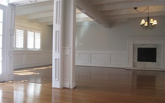 4th image of 4321 Teesdale Ave