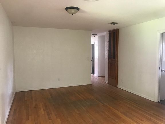 4th image of 1206 NE 17th Ave