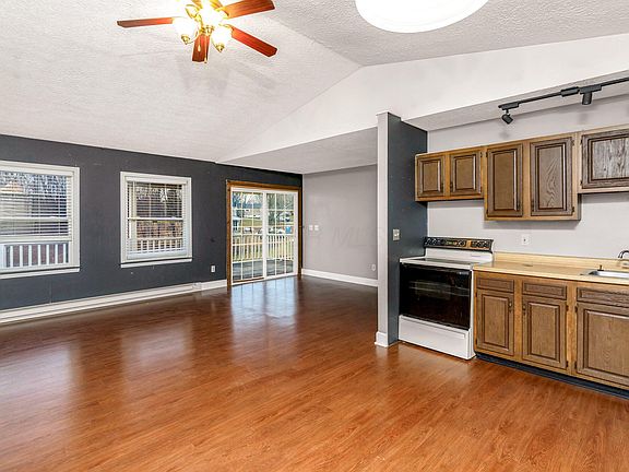 2nd image of 735 Winesap Cir