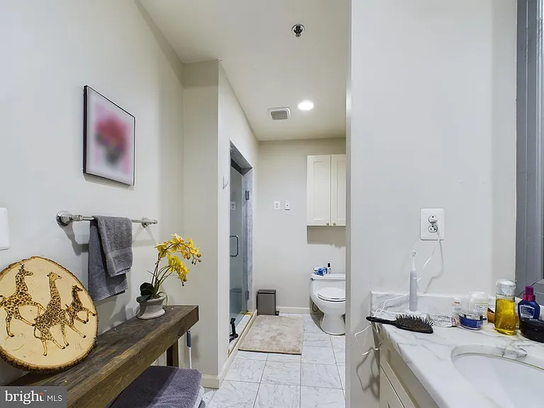201 N 8th St #59-607W — Photo 23