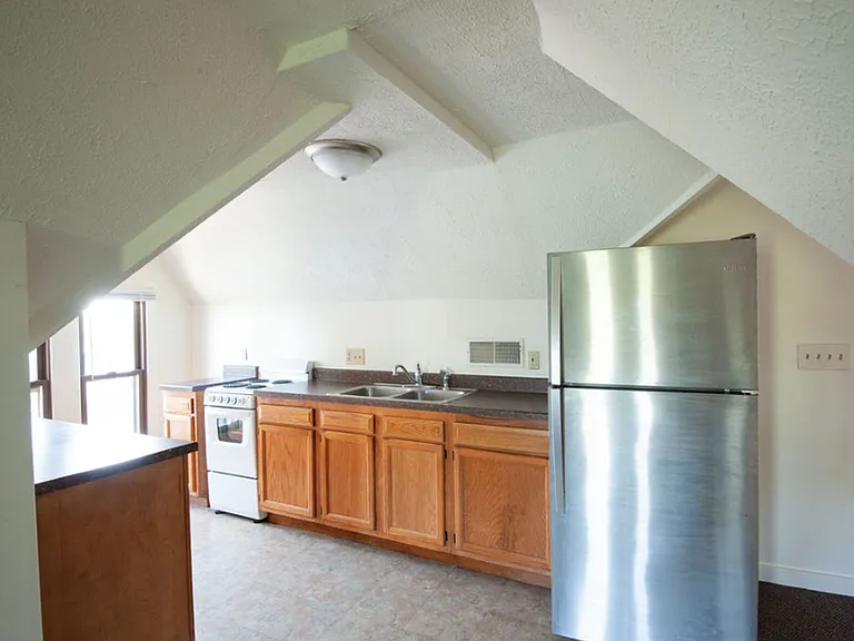 515 N Washington St — Photo 10