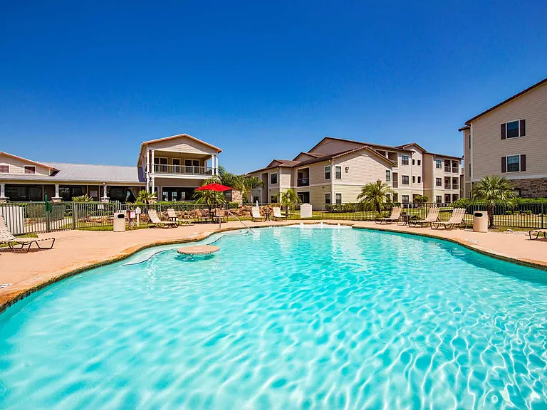 Plantation Apartments — Photo 75