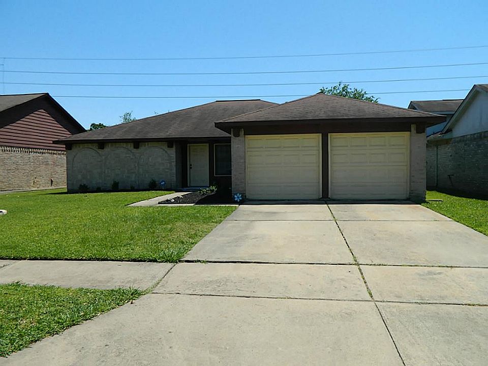 1st image of 2330 Shady Brook Dr