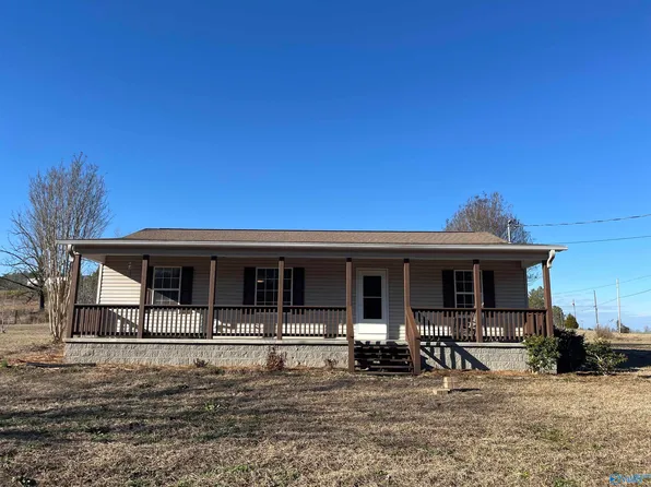 9076 Beaird Rd, Gadsden, AL 35903
