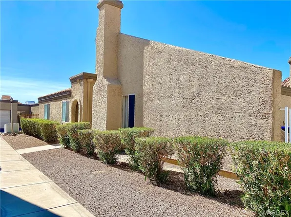 2202 Pebble Creek Ln, Laughlin, NV 89029