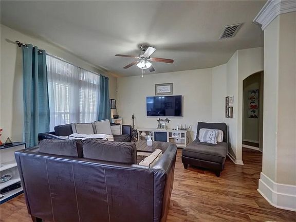 4th image of 7733 Arbolito St