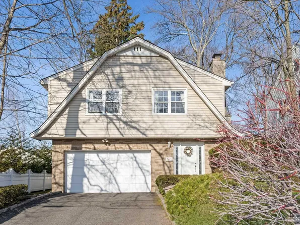 317 Highwood Ave, Leonia, NJ 07605