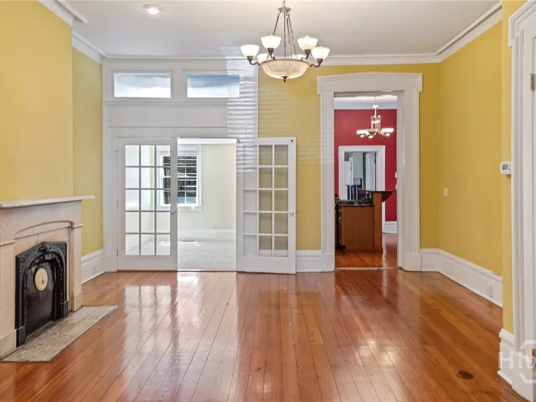 15 E Jones St #1B — Photo 8