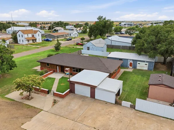 405 S Albright St, Hooker, OK 73945