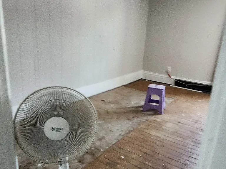 6 S Maple St #C — Photo 14