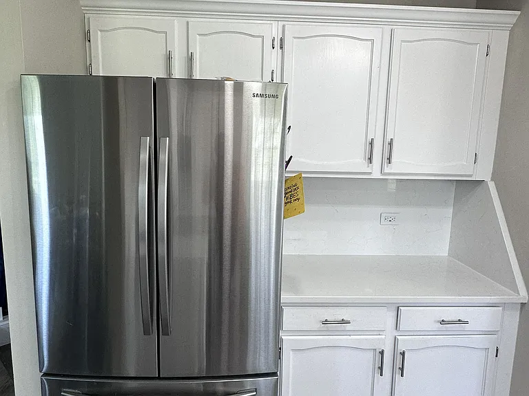 202 E Fabish Dr — Photo 4