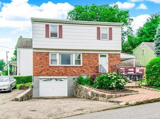 28 Reynolds Pl, Scarsdale, NY 10583