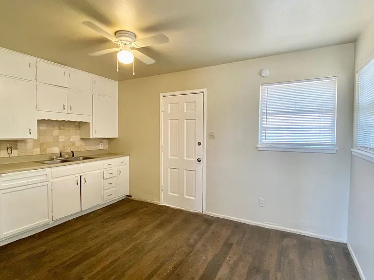 808 Vanda Ave — Photo 7