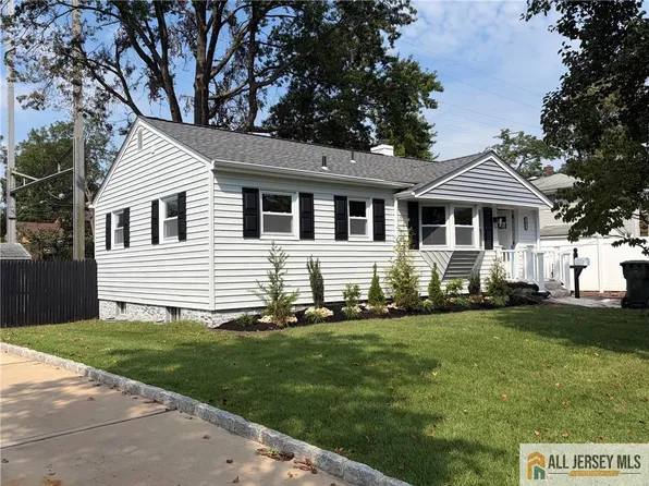 751 Rutherford Ave, Woodbridge, NJ 07095