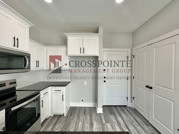 2nd image of 75 Miranda Lambert Way #8BFF48059