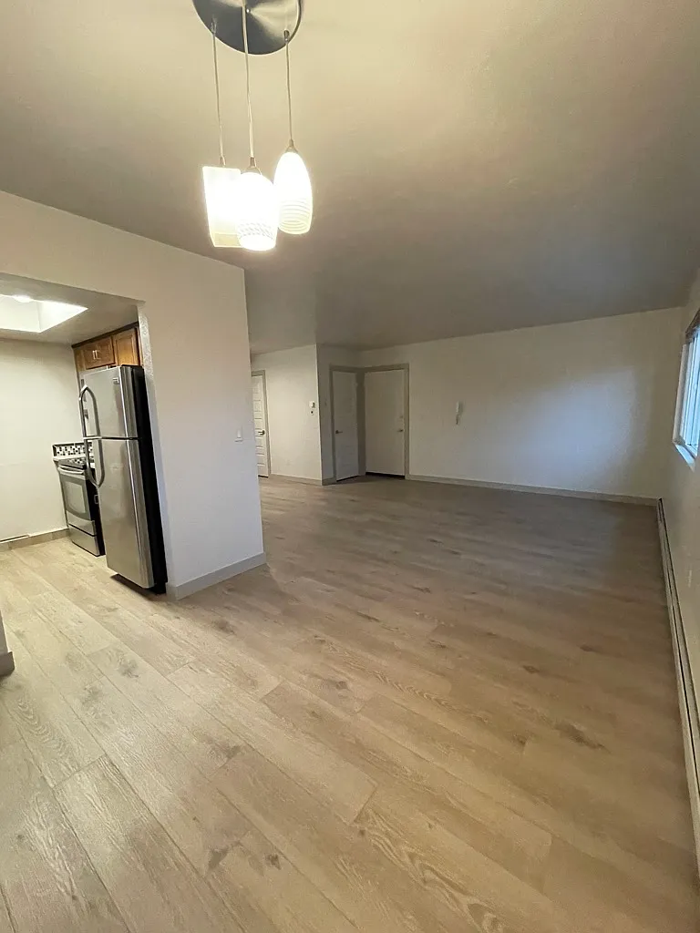 1140 Walnut Avenue — Photo 4