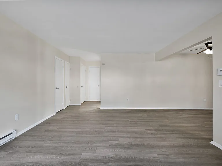 1 Parkside Ct #17 — Photo 13