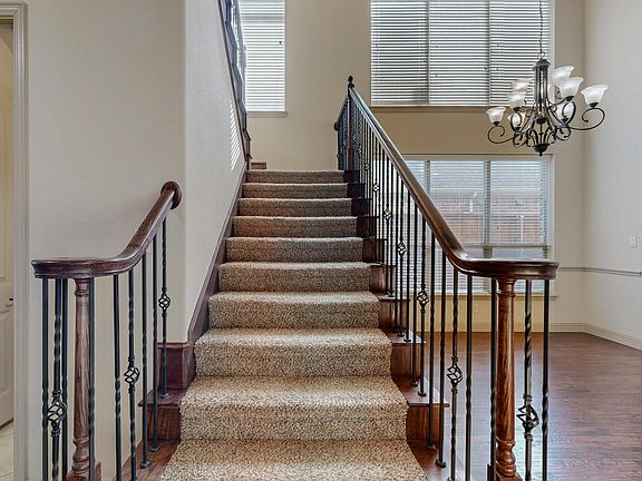 4th image of 4620 Vista Grande Dr