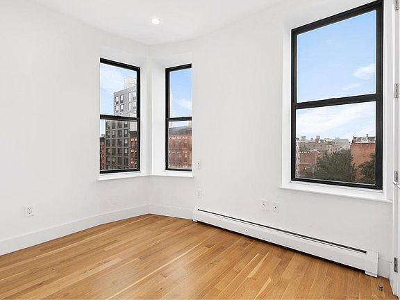 3rd image of 300 W 112th St APT 5C