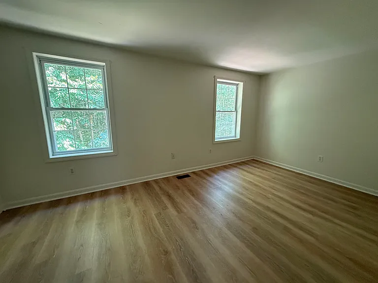 144 Main St #3 — Photo 10
