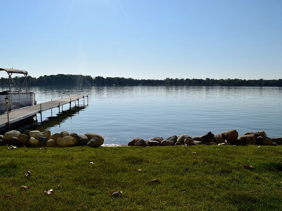 15167 Marl Dr, Linden, MI 48451 Zillow