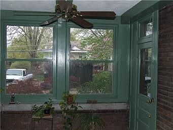 4th image of 332 Benton Blvd
