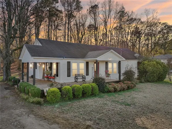 6150 Oak Grove Cir, Cumming, GA 30028