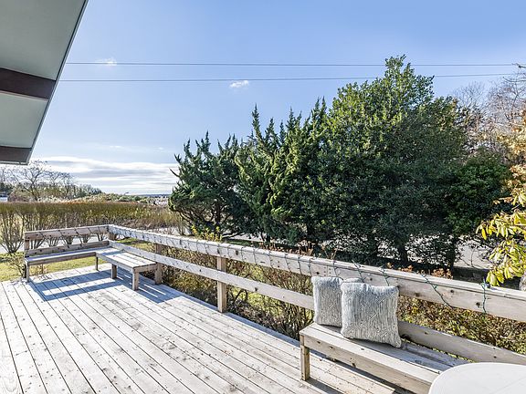 2nd image of 35 Fanning Ave
