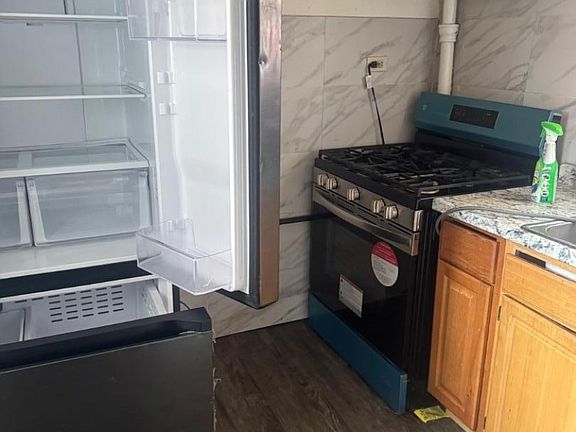 5th image of 212 N 7th St #2