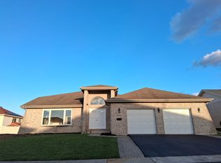 19013 Amlin Ln, Country Club Hills, IL 60478