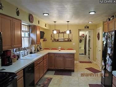 2nd image of 335 Imperial Dr