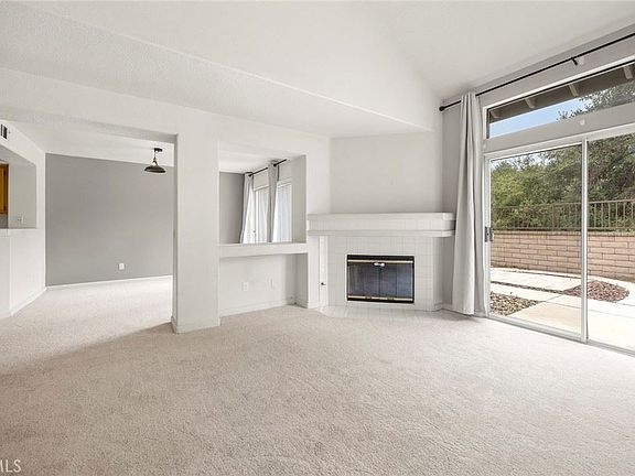 4th image of 631 S Glenhurst Dr