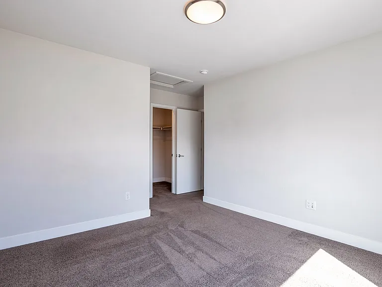 5634 W 10th Pl — Photo 17