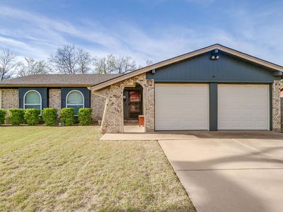 521 Nathan St, Burleson, TX, 76028