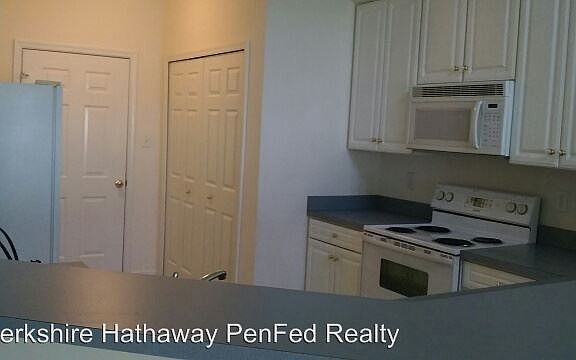 4th image of 5472 Fuller Dr