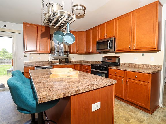 2nd image of 3508 Sarah Dr