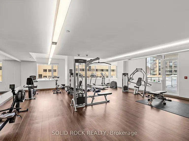 530 De Mazenod Ave #201 — Photo 25