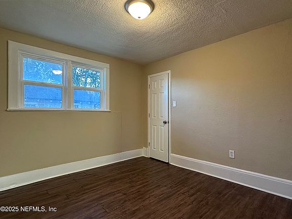 2nd image of 6428 ELWOOD Avenue