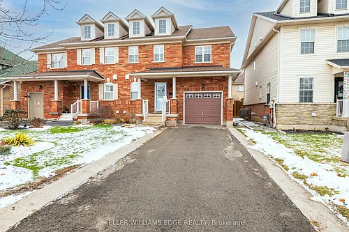 91 Young Cres Photo 1