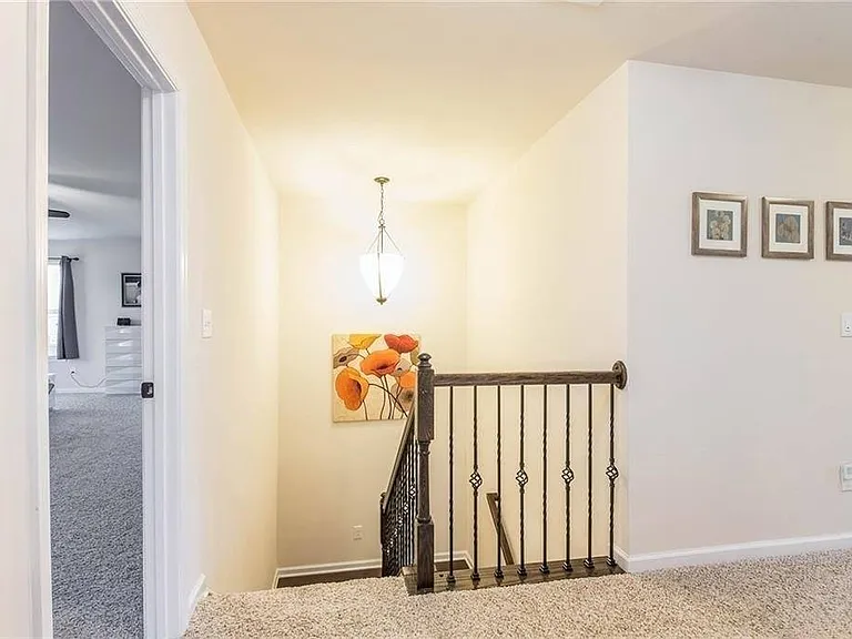 1351 Yellow Springs Dr — Photo 20